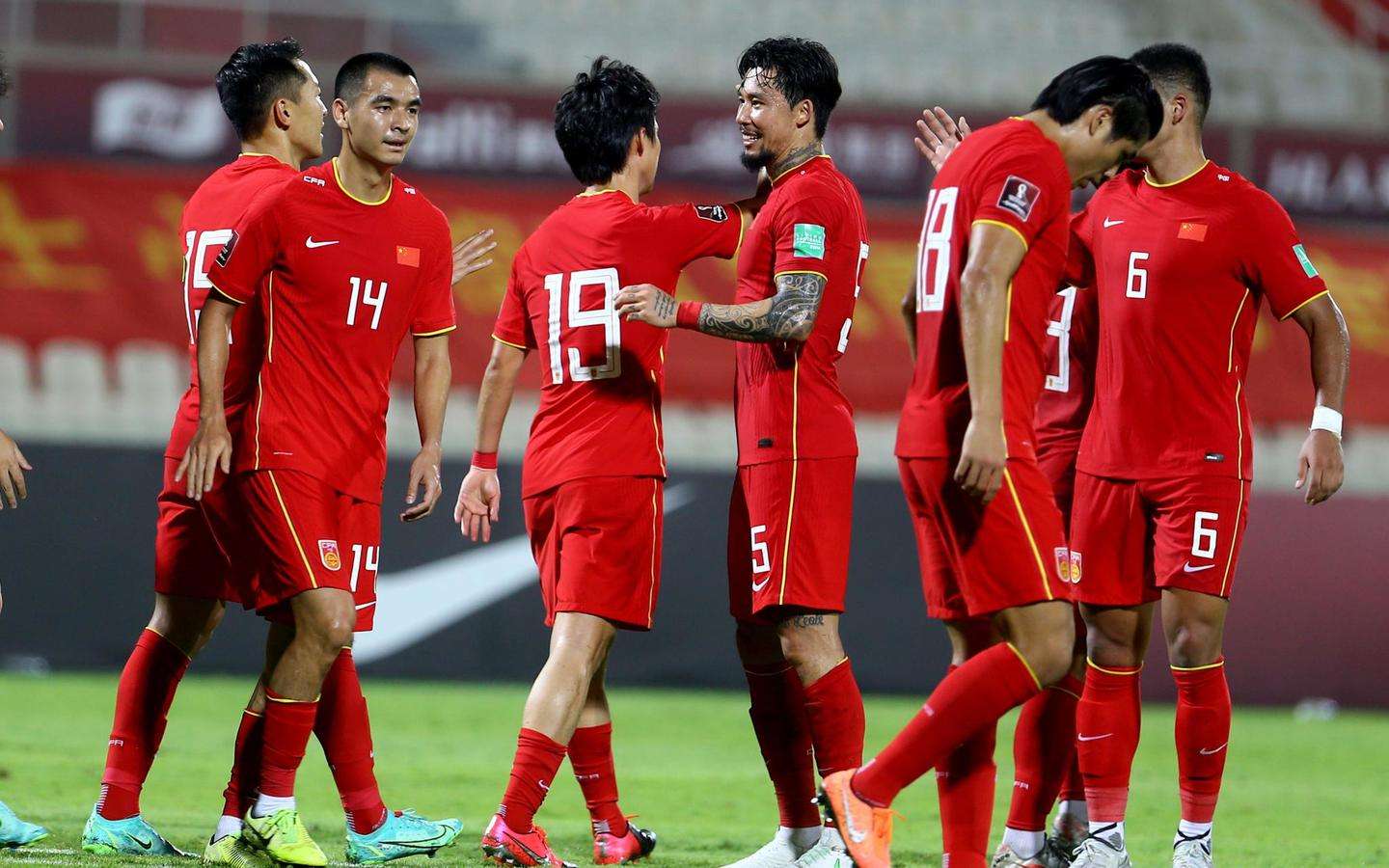 中国对阿曼（中国对阿曼男足比赛世界杯预选赛直播）