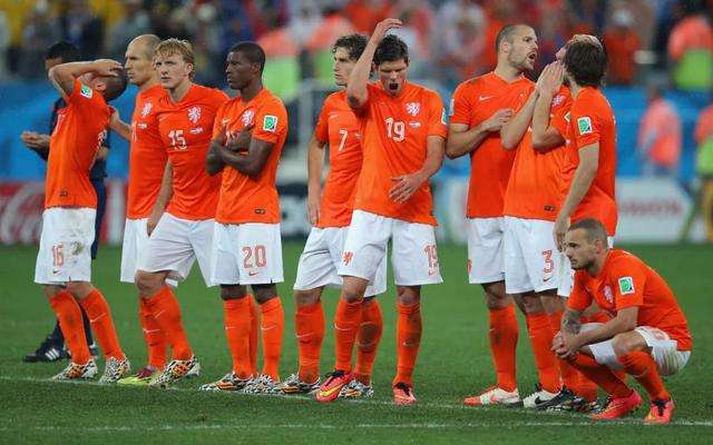 荷兰vs英格兰（荷兰vs英格兰谁更胜一成）