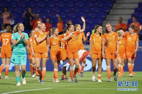 女足对荷兰时间（女足对荷兰时间奥运直播）